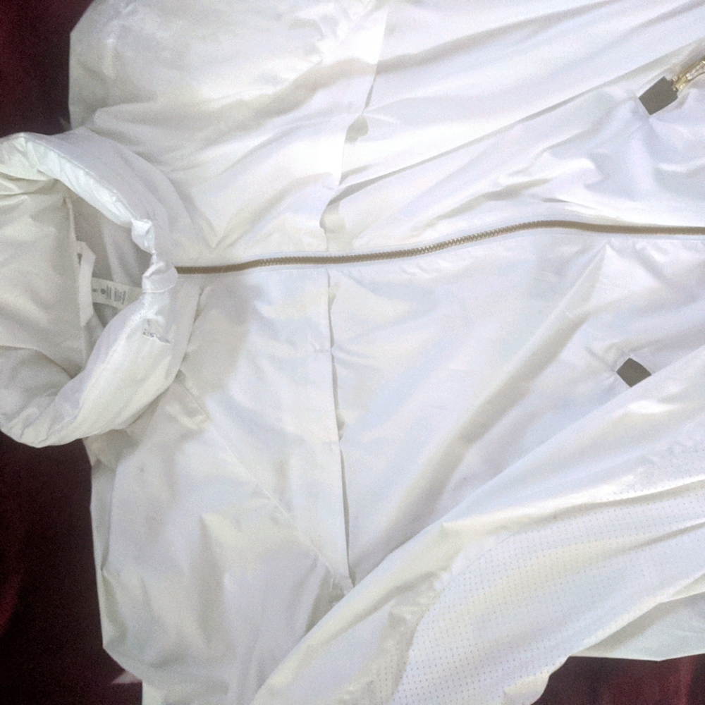 Lulumon lightweight windbreaker